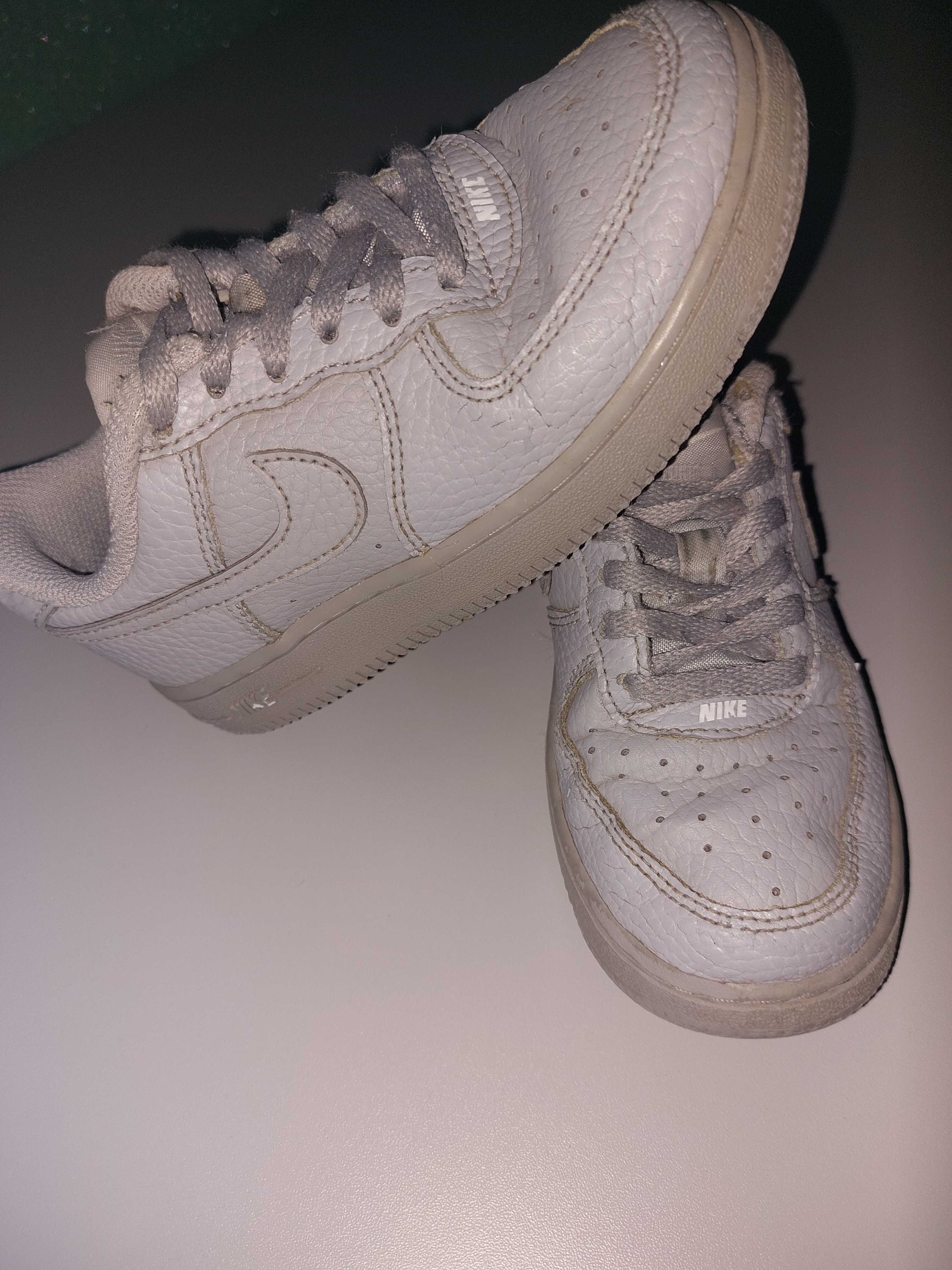 Кроссовки кожанные Nike