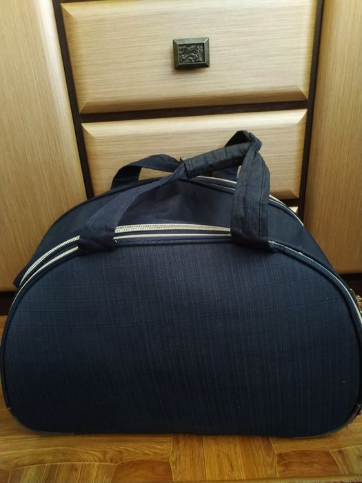 Сумка дорожня на колесах, валіза