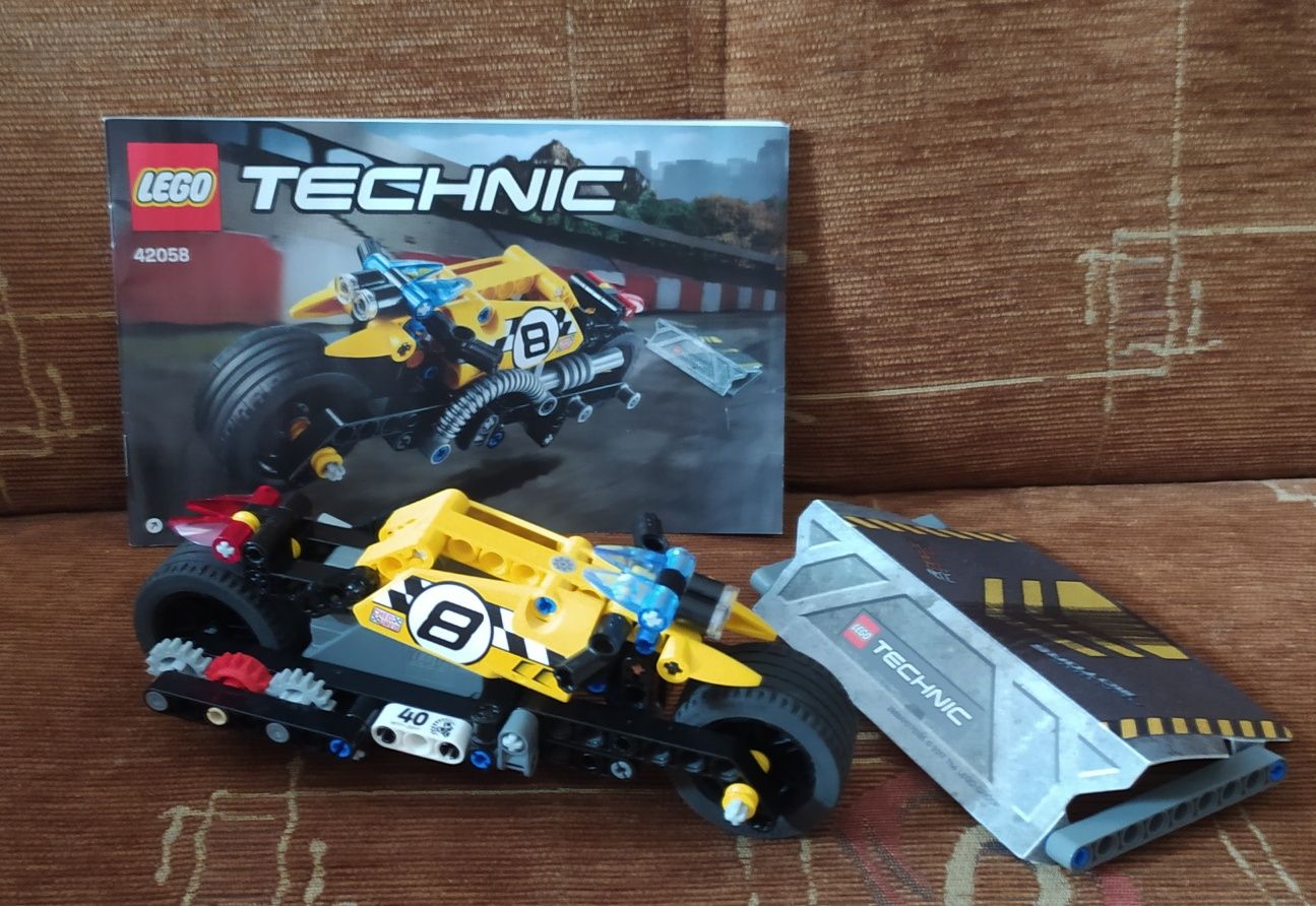 Zestaw klocków Lego Technic 42058