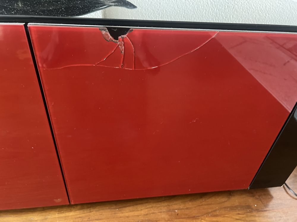 Móvel de Sala TV/Bar em Preto e Vermelho – Com Arrumação