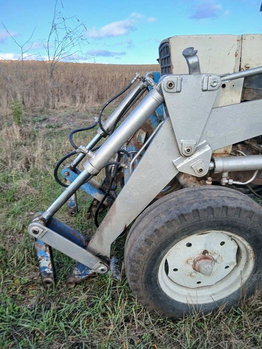 Продам трактор ЮМЗ - 6