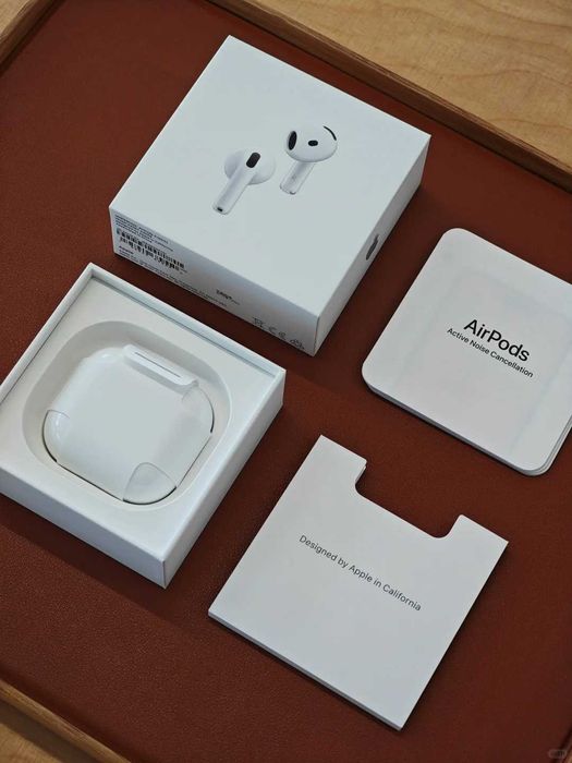 Słuchawki bezprzewodowe Apple AirPods 4 gen • Komplet