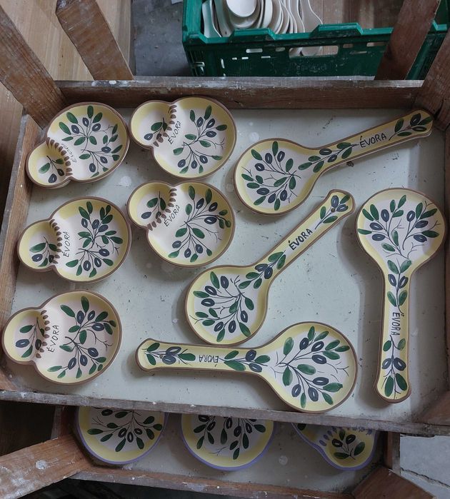 Andorinhas em cerâmica