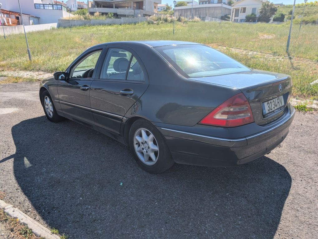 Mercedes c200. Troco por pickup