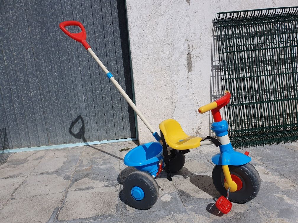 Triciclo criança Feber