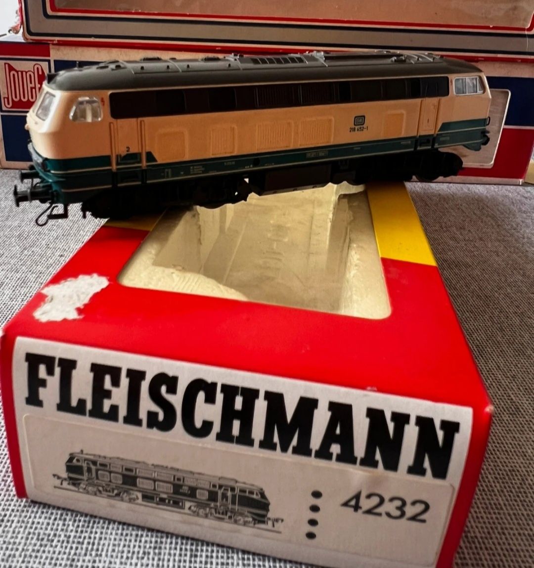 Locomotiva Fleischmann 4232