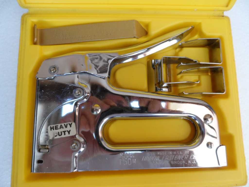 Arrow - Staple  Gun  Kit  - Made  in U.S.A.