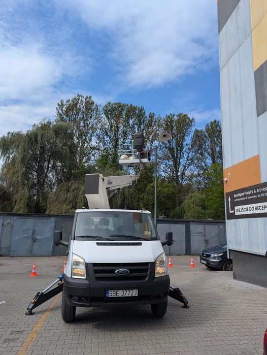 Wynajem, usługi podnośnikiem koszowym/zwyżka 4x4