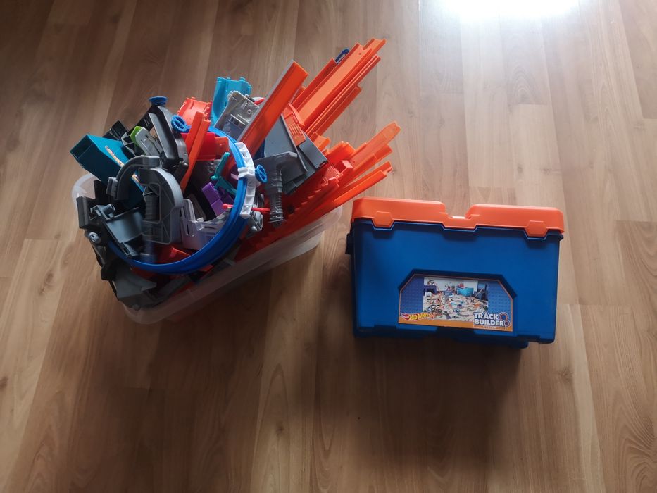 Hot wheels zestaw torów i wyrzutni