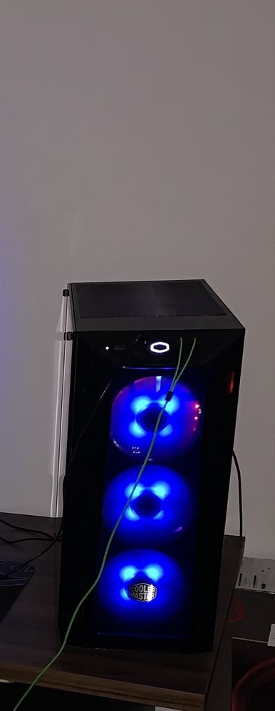 Caixa Atx cooler master + 4 ventoinhas incluidas