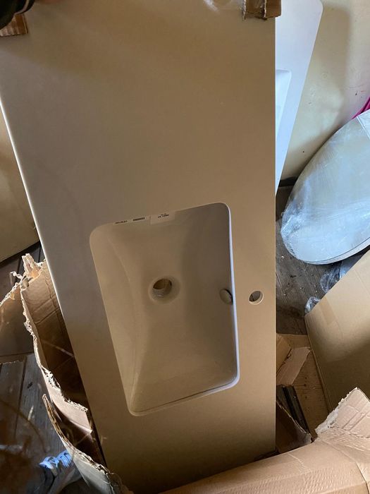 Lavatórios e espelhos casa de banho