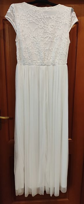 Długa wizytowa sukienka tiulowa Vila 38 biała/ekri