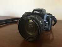 Máquina fotográfica analógica Nikon F50