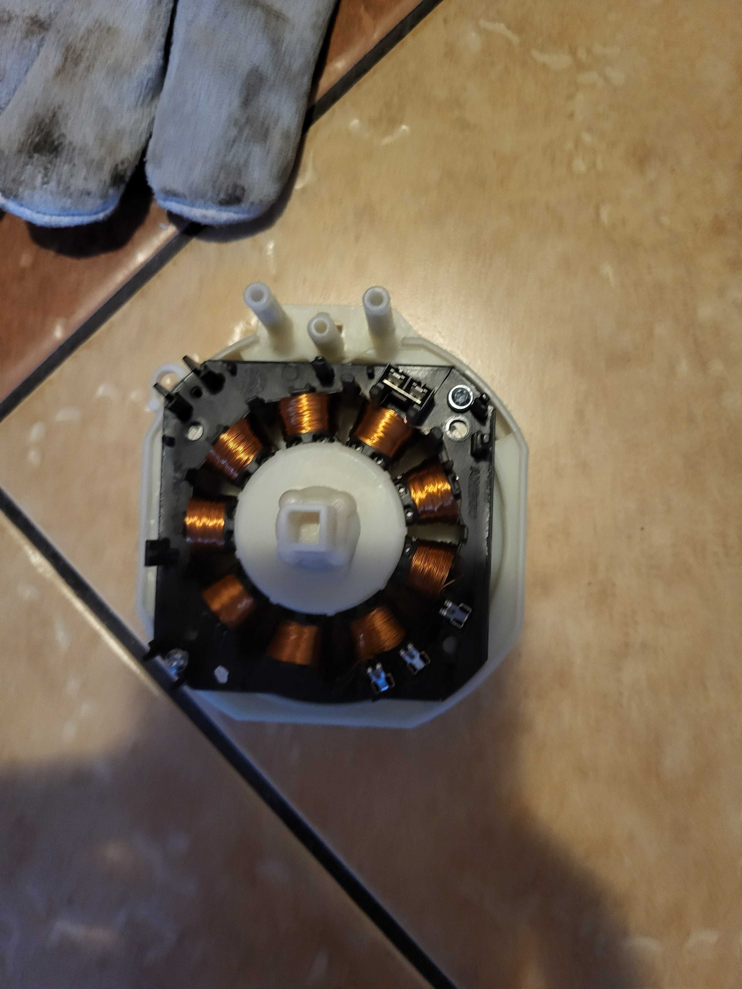 pompa cyrkulacyjna/myjąca Zmywarka Hotpoint Ariston LFT 3214 HX/HA