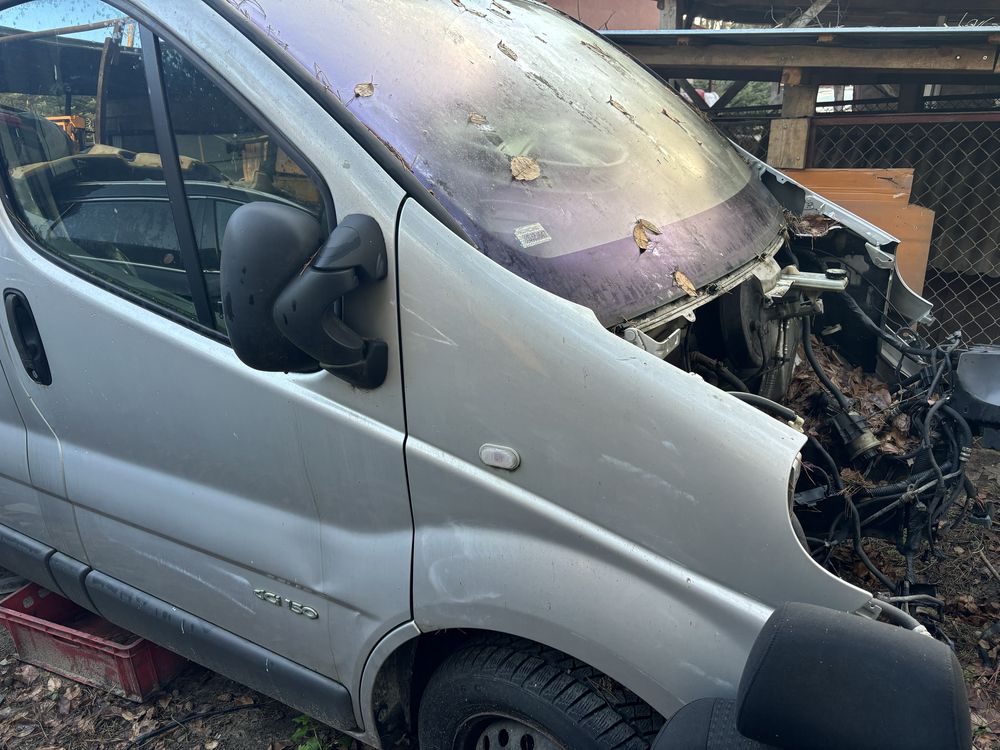 Szyba  czolowa renault trafik 2.5dci wszystko do tego modelu