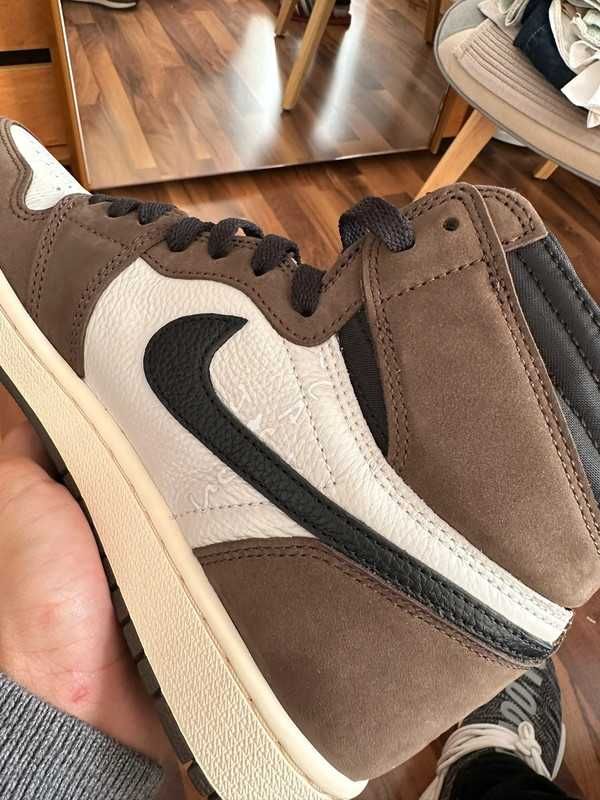 Buty Nike Retro High OG SP r.44/ jordan 1/  Mocha /