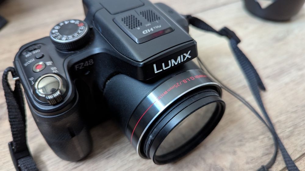 Aparat Panasonic Lumix DMC FZ48 12 Mpx 1080p 24x stan bardzo dobry