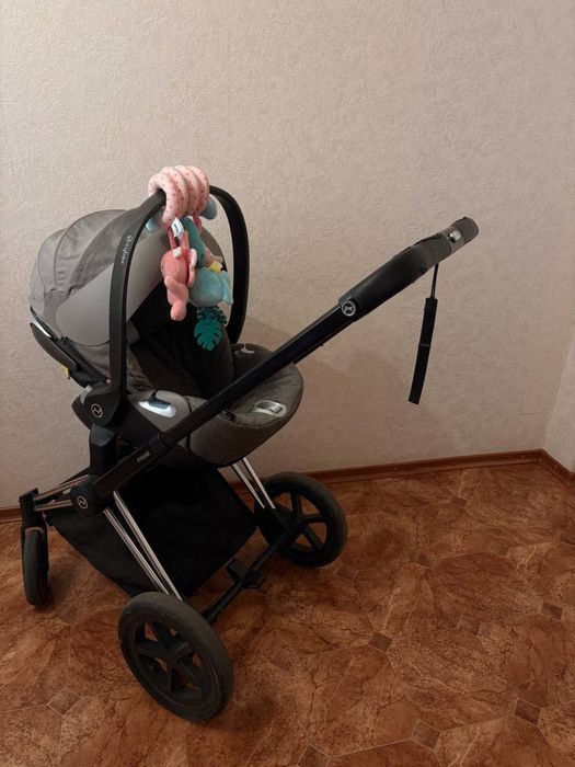 Cybex Priam Soho Grey - повний комплект 3в1 з автокріслом