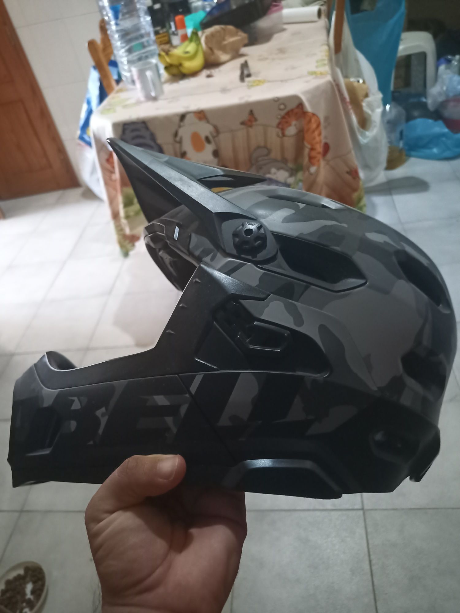 Capacete Bell super DH