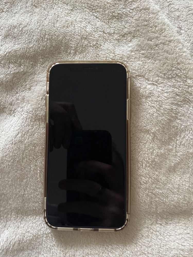 Iphone X uszkodzony