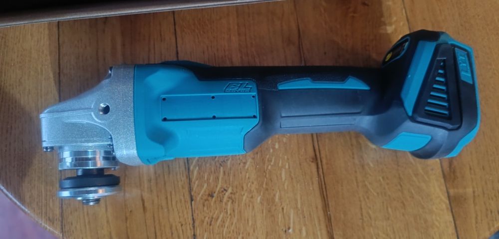 Болгарка акумуляторна 125мм під акумулятор макіта