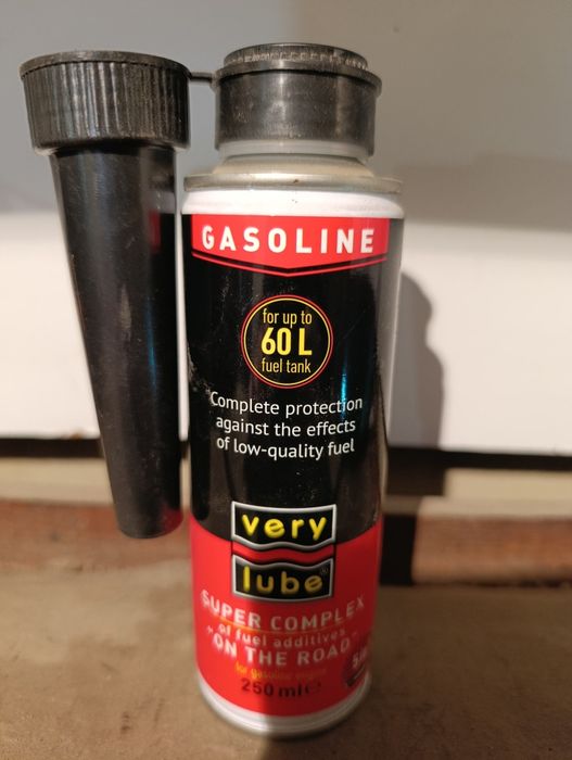 Присадка для бензину