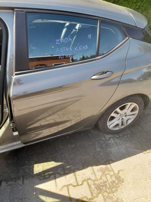 Drzwi tylne lewe Opel Astra K 5HB Z41W