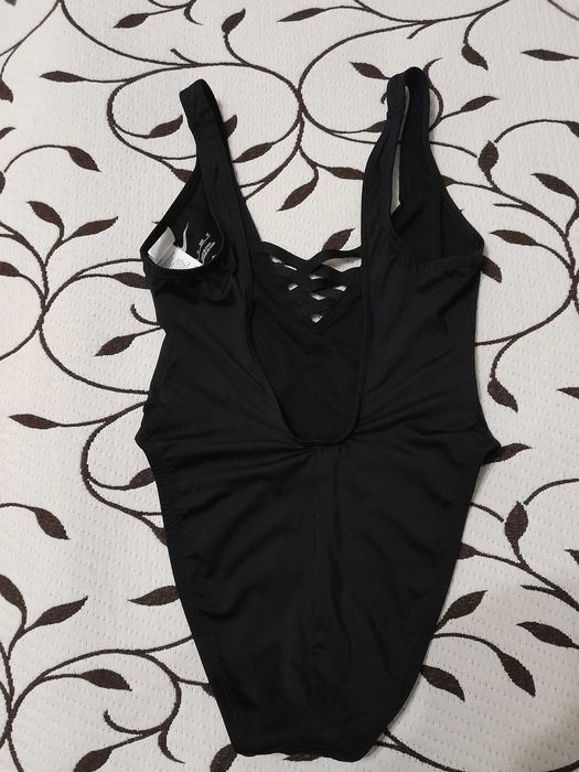 Купальник женский, размер XS, фирмы Nike