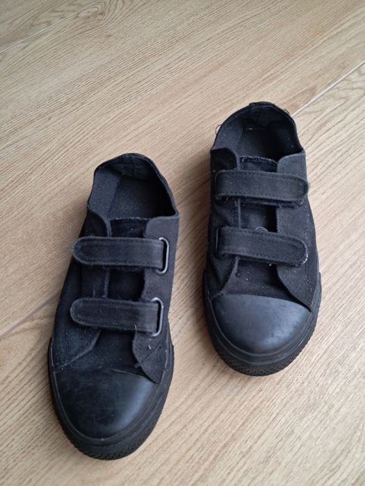 Віддам кросовки/кеди 33розмір