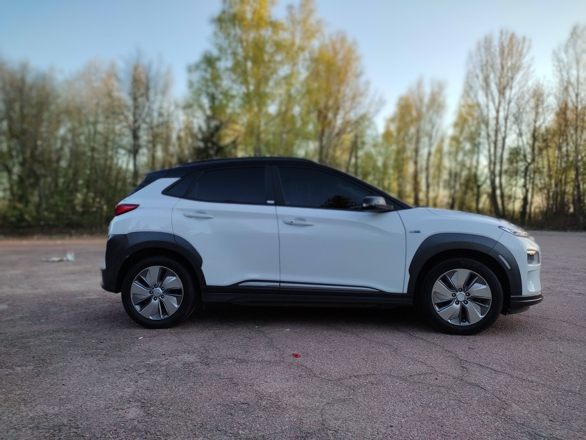 Продам прекрасний електричний кросовер Hyundai Kona 2020 р.в. 500км зх