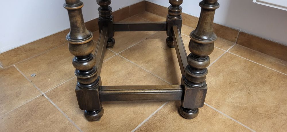 Stolik drewniany holenderski.