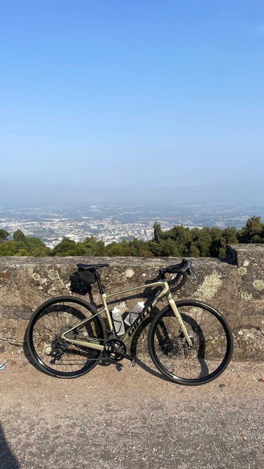 Giant Revolt 2 2024 (M) – 400 km | Pneus GP5000 + Pedais Shimano