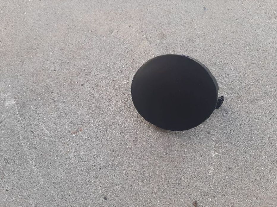 NOWA ZAŚLEPKA HAKA DO ZDERZAKA PRZÓD TOYOTA YARIS II 06-08 PRZED LIFTEM