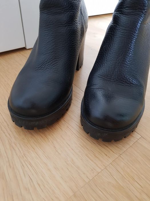 Botki Liu Jo czarne rozmiar 39 na sprzedaż w bardzo dobrym stanie
