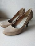 Buty na obcasie, beżowe, r. 36, wkładka 23,5 cm