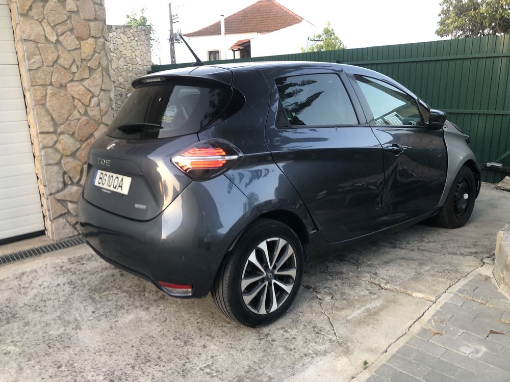 Renault zoe 50 baterie propries 40 mil km