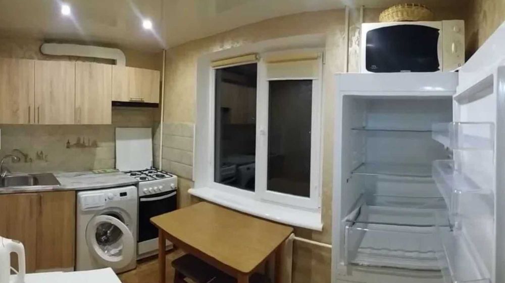 Продается 4-х комн. квартира по ул. Украинская, дом возле Проспекта