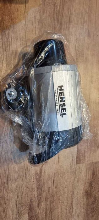 Kit de Estúdio Fotográfico com Conjunto de Iluminação Hensel 500 pro