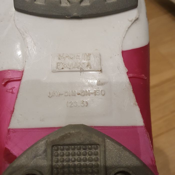 Buty narciarskie dziecięce damskie Rossignol Fun Girl 4 wkładka 235