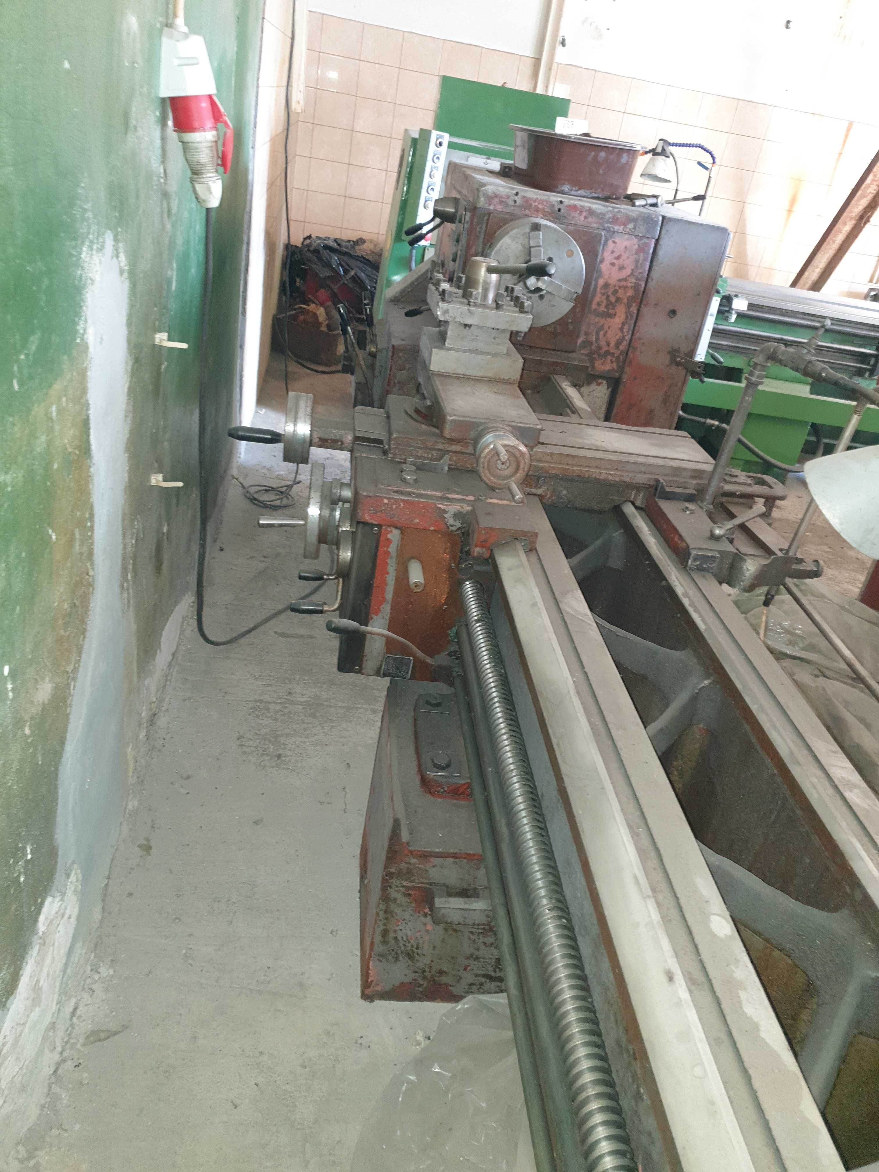 Tokarka uniwersalna Tuj 50 x 2000