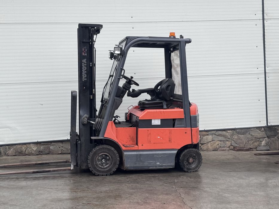 Toyota 7FBMF18 Triplex 5.50 m 4 kołowy elektryczny pod obrotnice