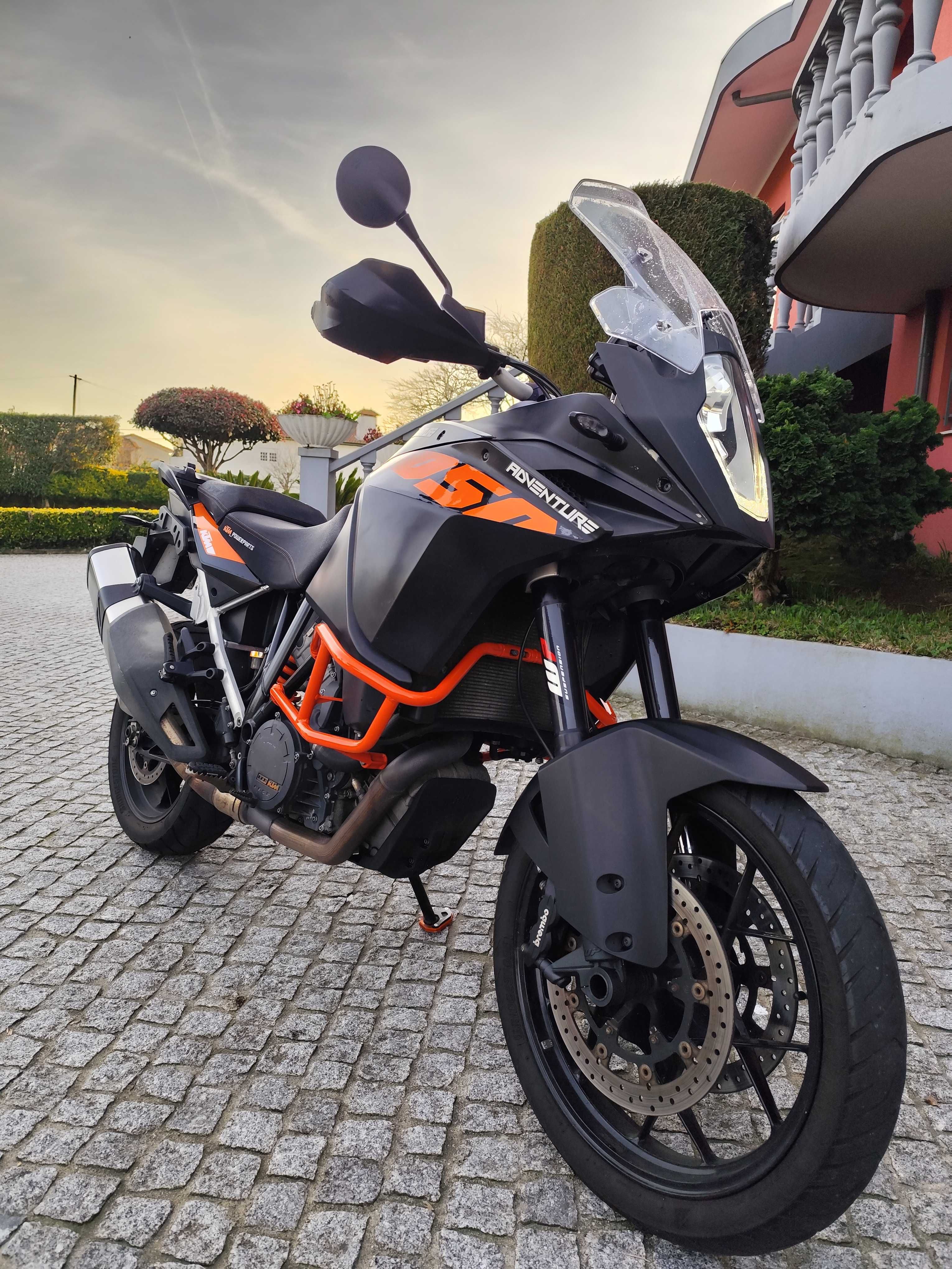 Vendo KTM 1050 adventure