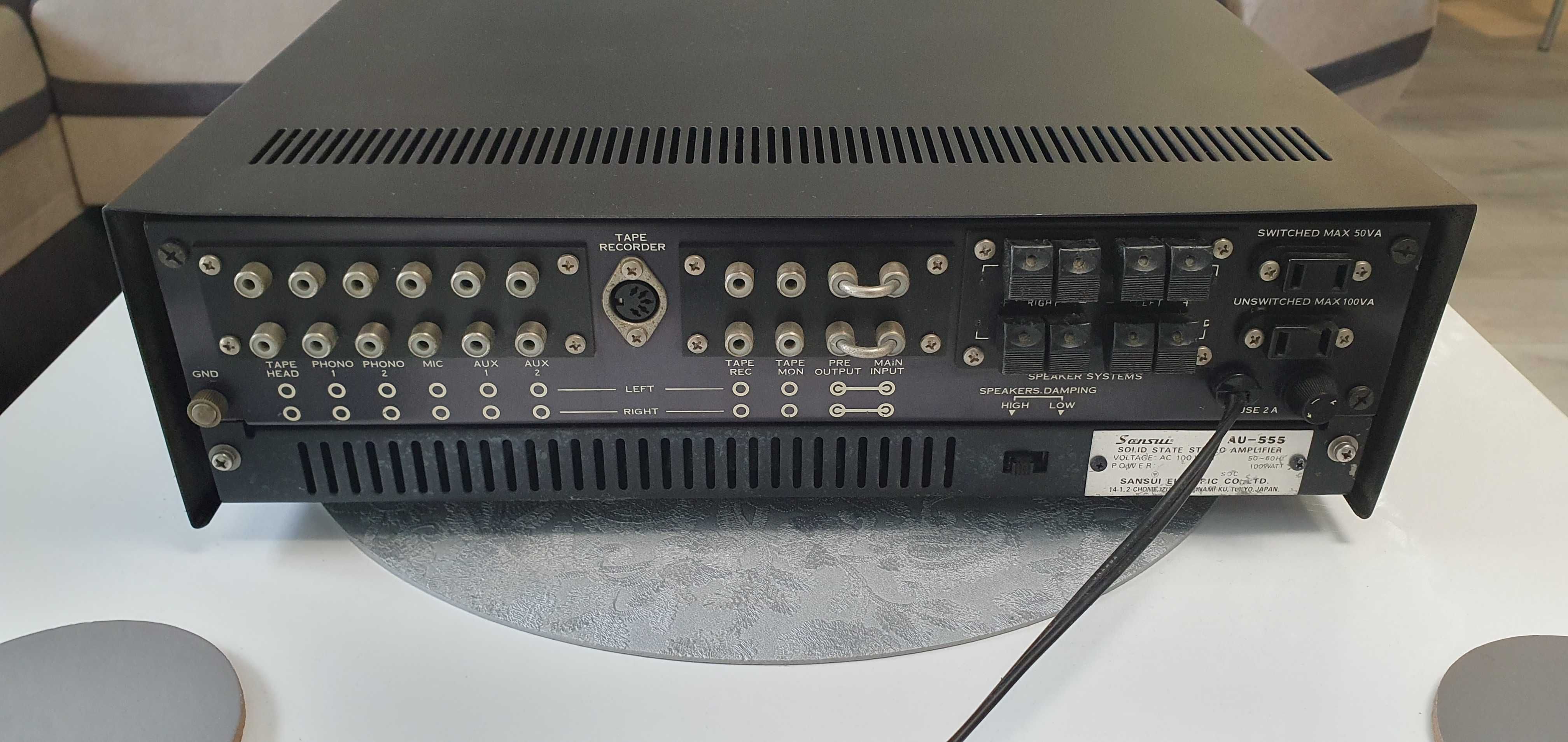 Vintage wzmacniacz SANSUI AU-555 Piękne brzmienie. Po serwisie.