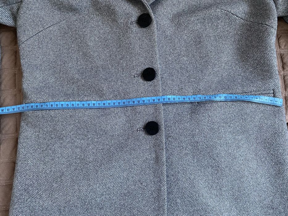 Продам осіннє пальто нове