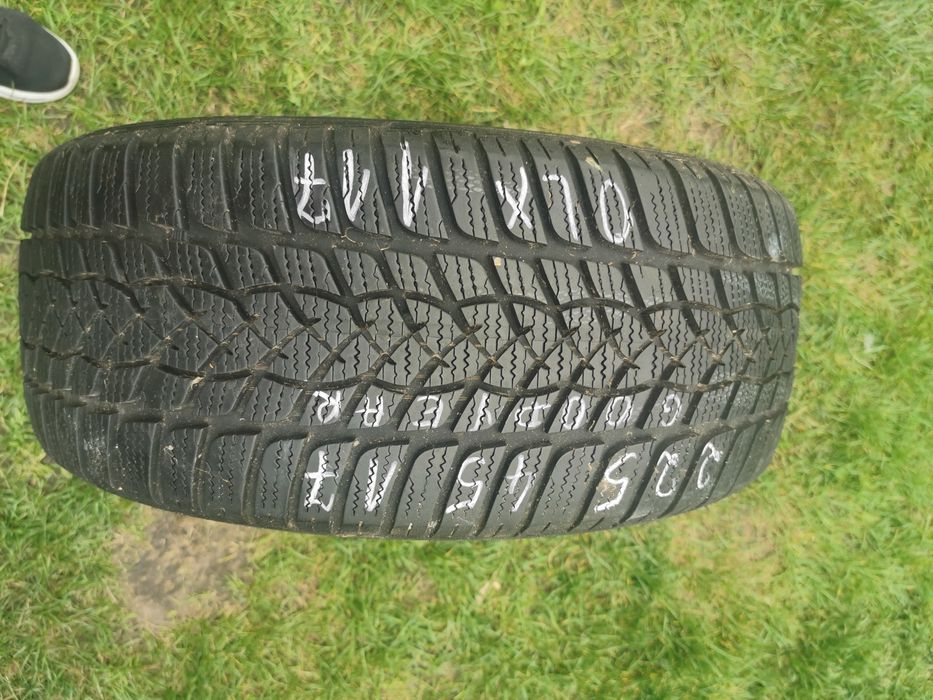 Opona 225/45R17 94V Goodyear UltraGrip Performance OLX117