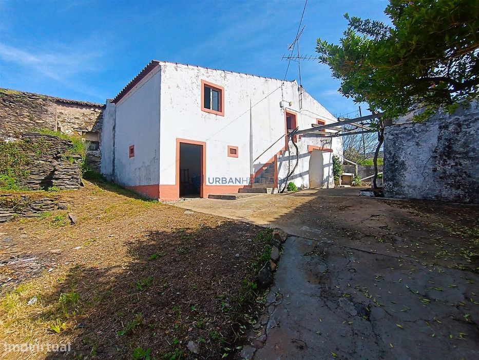 Moradia Geminada T2+2 Venda em São Salvador da Aramenha,Marvão