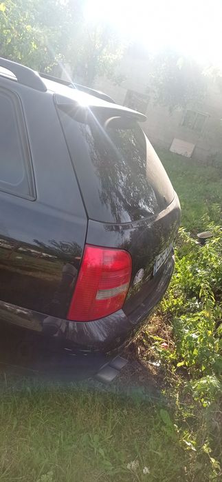 Audi A4 B5 kombii 2.4 V6 lpg na części Lz9w