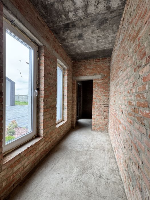 Будинок 140 м² з гаражем, мансардою. Ділянка 5 сот, Обарів, Авторинок