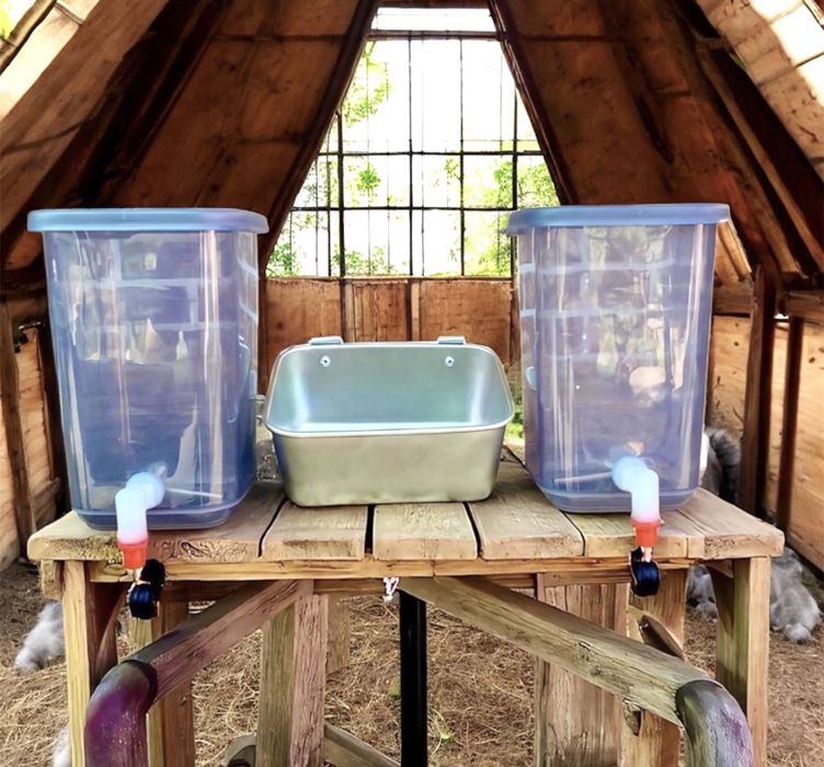 Продам Кормушки для КУРЕЙ для КРОЛИКІВ також Поілки