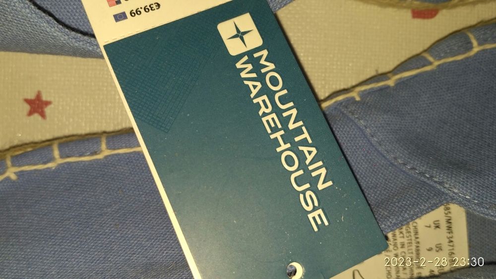 Эспадрильи MOUNTAIN Warehouse.